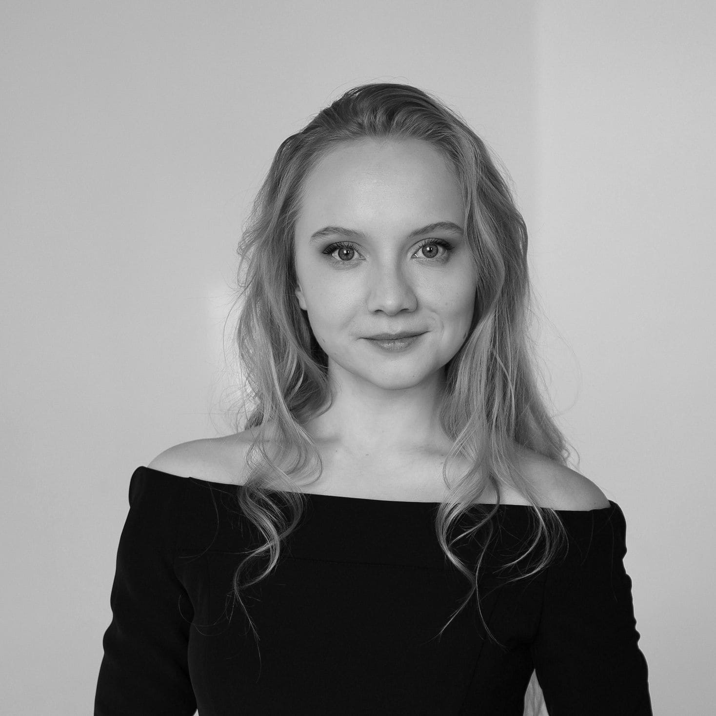 Евгения Лучникова